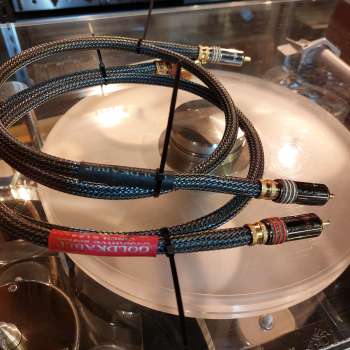 Preview: Goldkabel executive Series mit Goldkabel-Cinch Stecker Stereo in silber Metallgeflecht